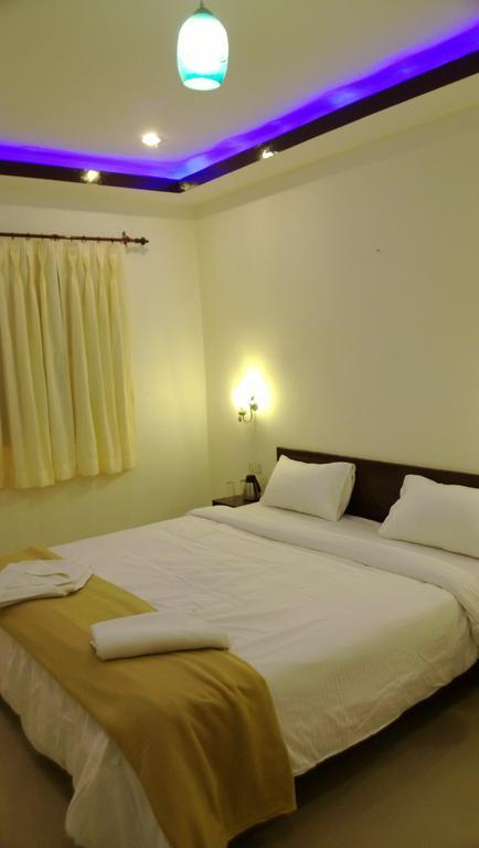 קאוסאני Hotel Hill Palace חדר תמונה