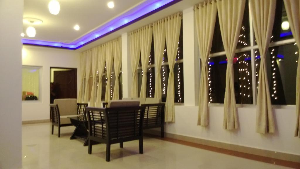 קאוסאני Hotel Hill Palace מראה חיצוני תמונה